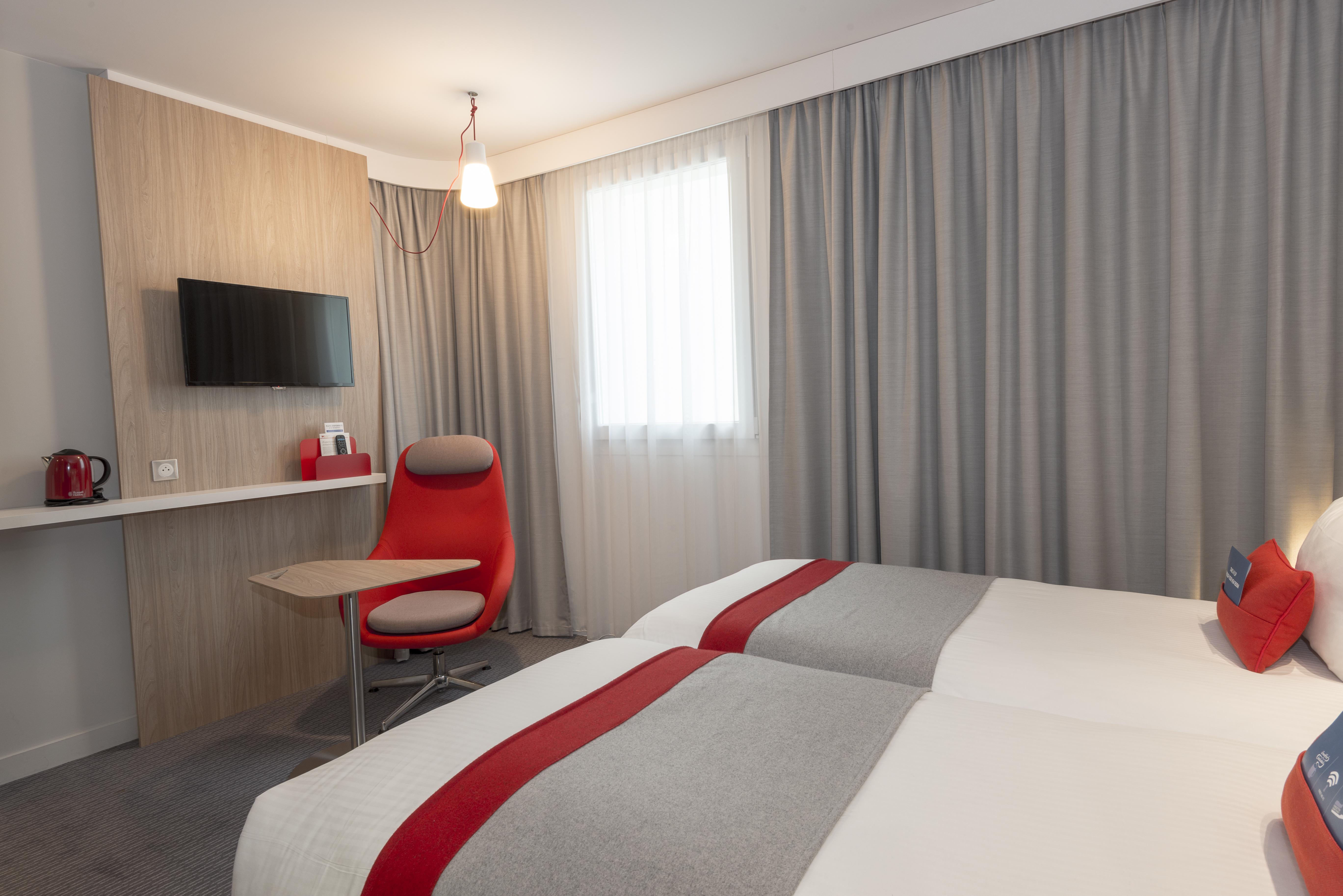 Holiday Inn Express Paris - Velizy By Ihg Eksteriør billede
