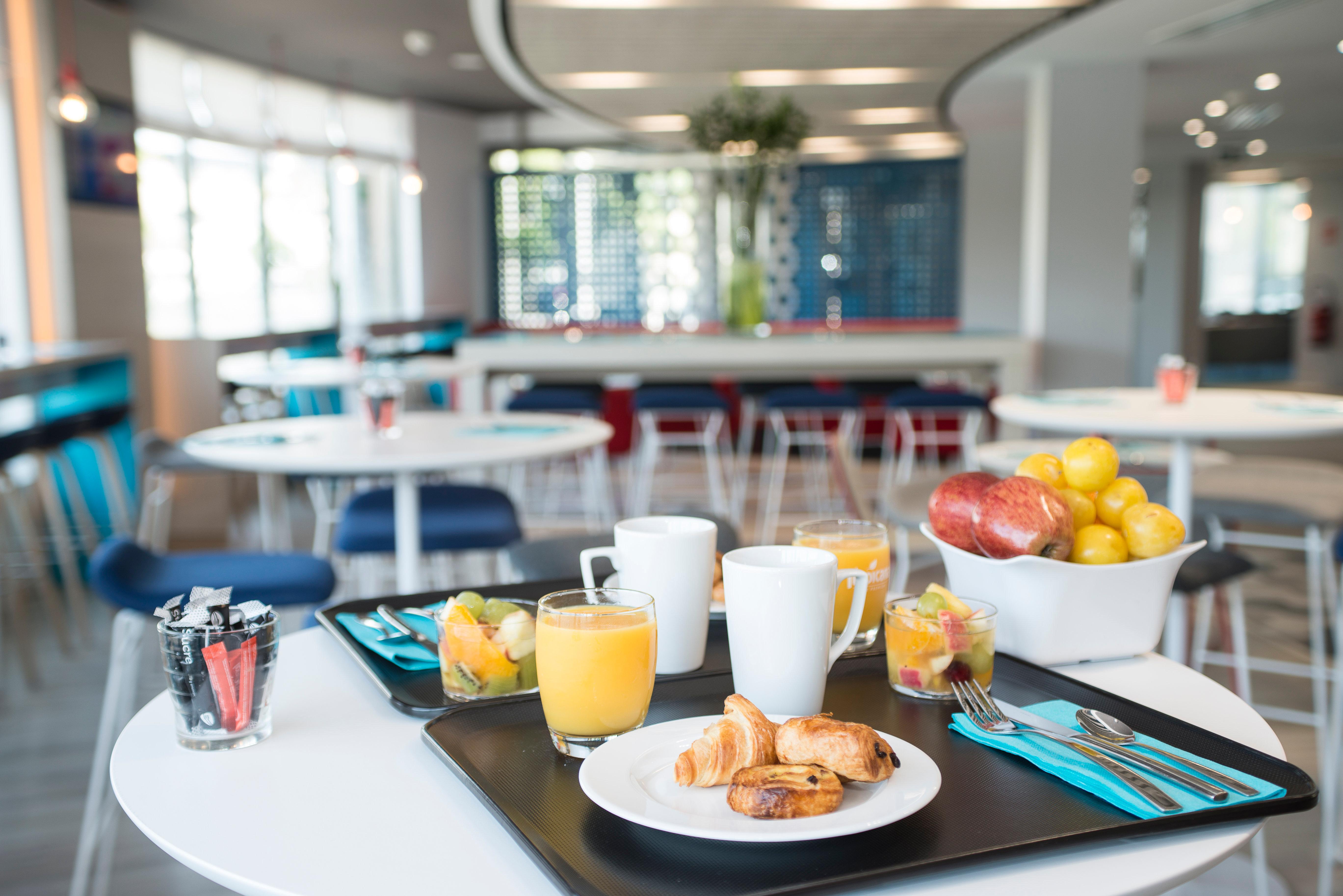 Holiday Inn Express Paris - Velizy By Ihg Eksteriør billede