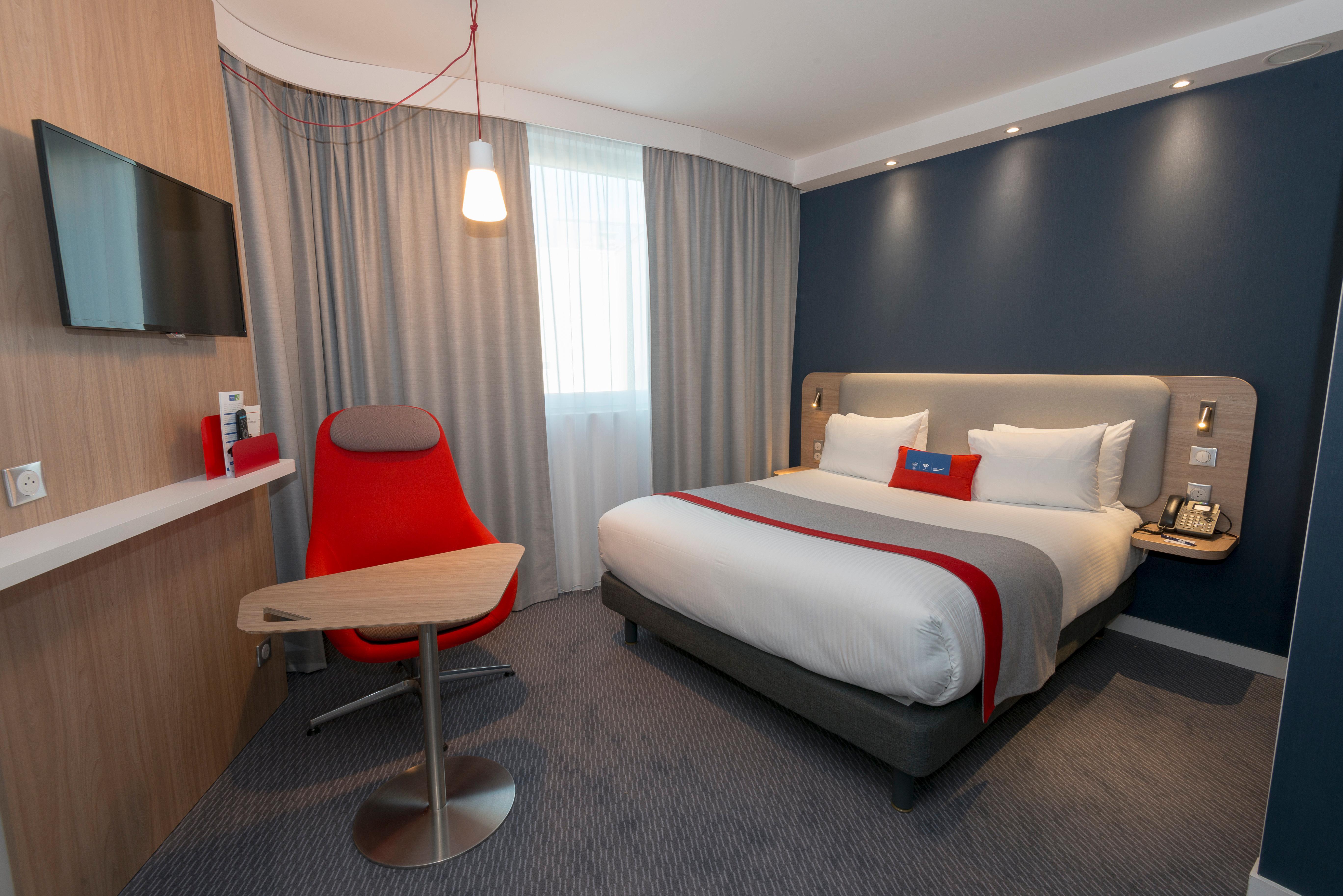 Holiday Inn Express Paris - Velizy By Ihg Eksteriør billede